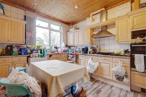 4 bedroom maisonette for sale, Fordwych Road, London, NW2