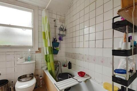 4 bedroom maisonette for sale, Fordwych Road, London, NW2
