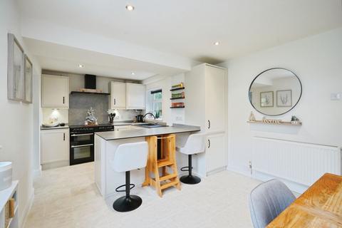 2 bedroom semi-detached house for sale, Heath Lane, Swadlincote, DE11