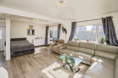 3 bedroom semi-detached house for sale, Beech Drive, Mold, CH7