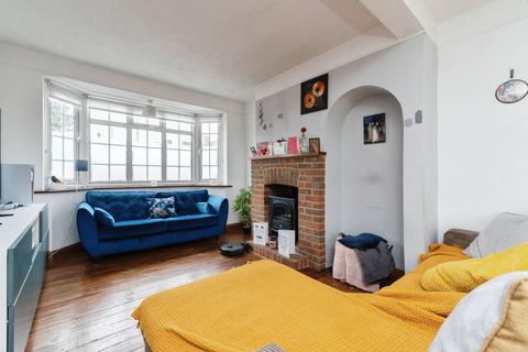 3 bedroom end of terrace house for sale, Elm Close, Carshalton, SM5