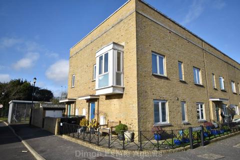 2 bedroom flat for sale, Thomas Grant Avenue, Gosport