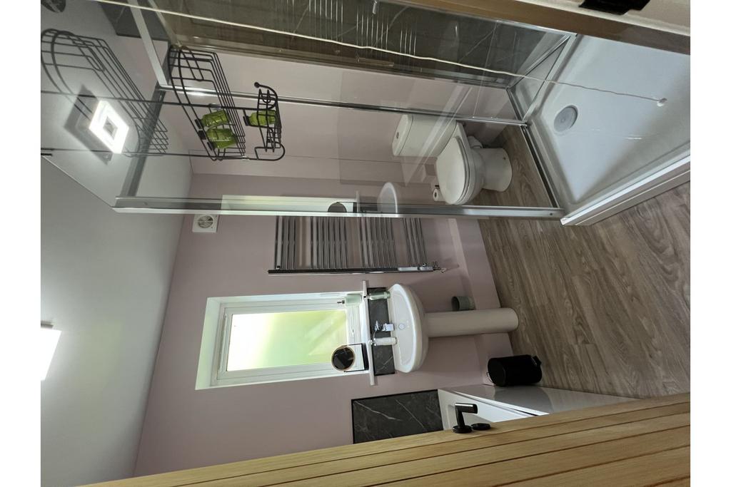Annexe Bathroom