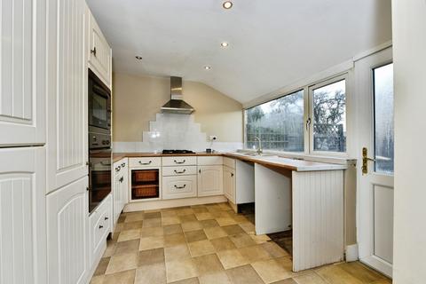 2 bedroom end of terrace house for sale, Church Lane, Grimsby, DN37