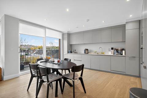 2 bedroom apartment for sale, Dersingham Road, London, NW2