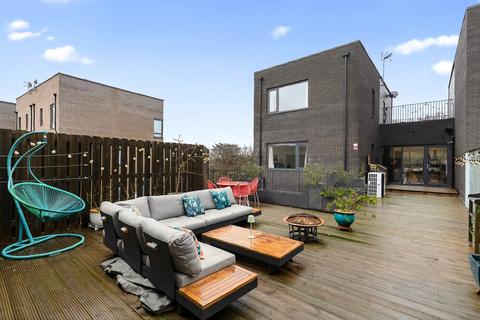 4 bedroom semi-detached house for sale, Loampit Road, Erith, DA8