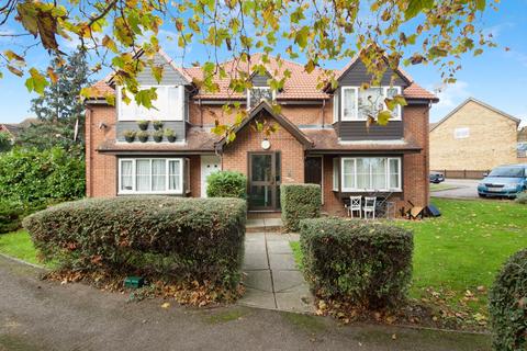 Studio for sale, Ruthin Close, London, NW9