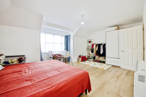Studio for sale, Ruthin Close, London, NW9