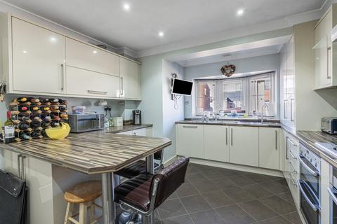 3 bedroom semi-detached house for sale, Halt Drive, Stanford-le-Hope, SS17