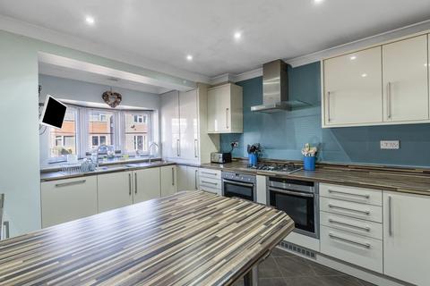 3 bedroom semi-detached house for sale, Halt Drive, Stanford-le-Hope, SS17