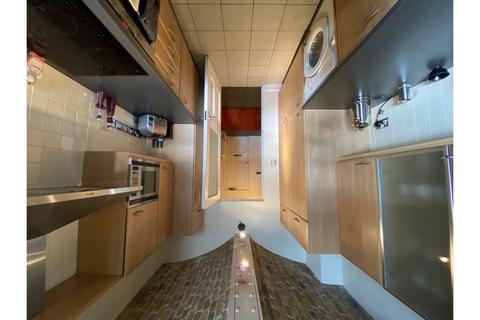 2 bedroom apartment for sale, East Smithfield, London, E1W