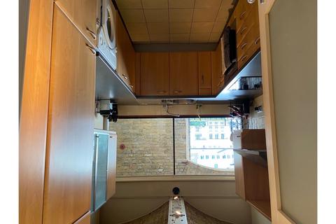 2 bedroom apartment for sale, East Smithfield, London, E1W
