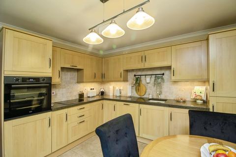 2 bedroom retirement property for sale, 120 Long Road, Canvey Island, SS8