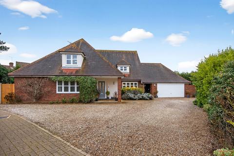 5 bedroom detached house for sale, St. Peters Field, Burnham-on-Crouch, CM0