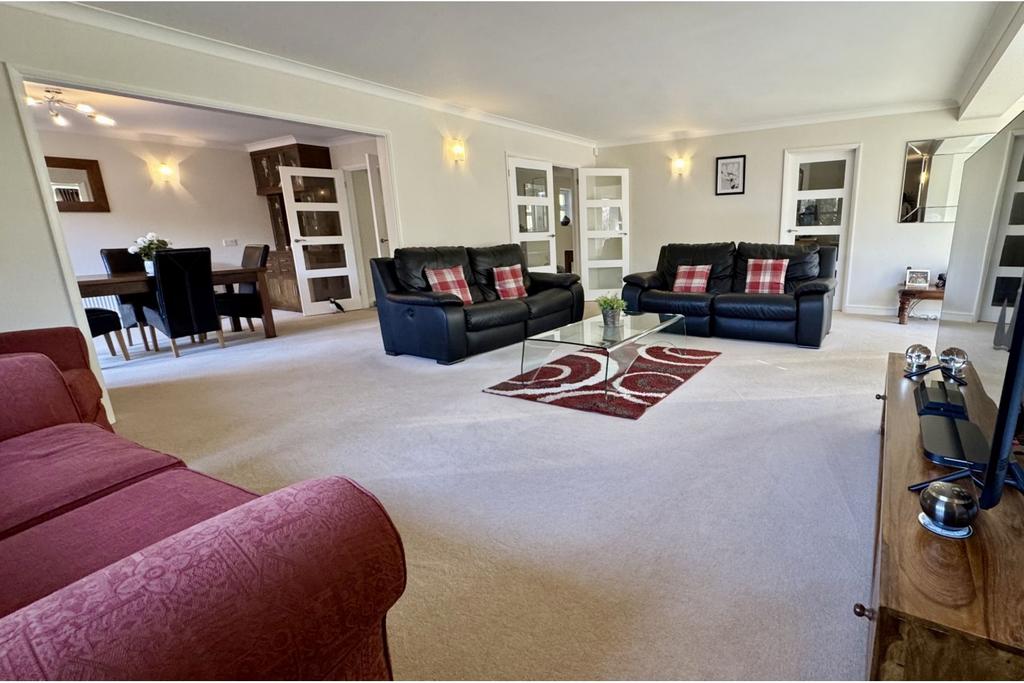 Living / Dining Room