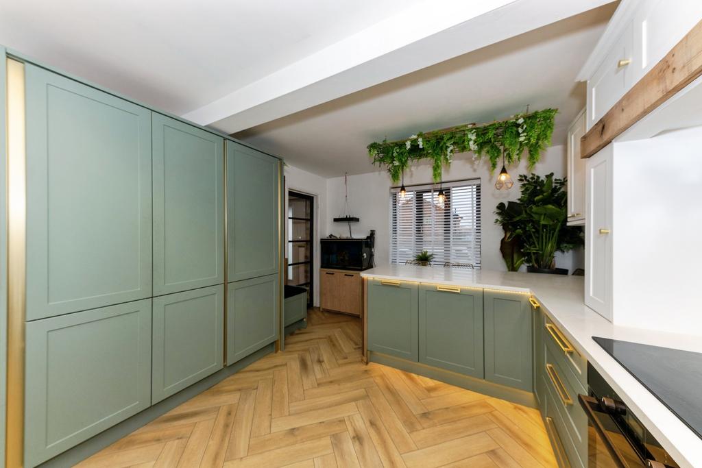 Kitchen/Breakfast