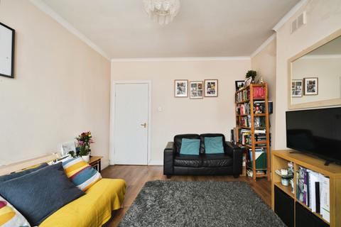 2 bedroom flat for sale, Harlesden Gardens, London, NW10
