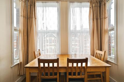 2 bedroom flat for sale, Harlesden Gardens, London, NW10