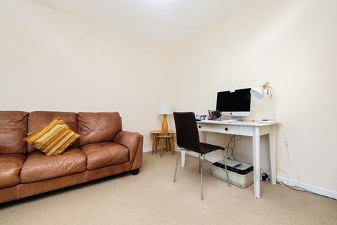 2 bedroom maisonette for sale, Chiltern Road, London, E3