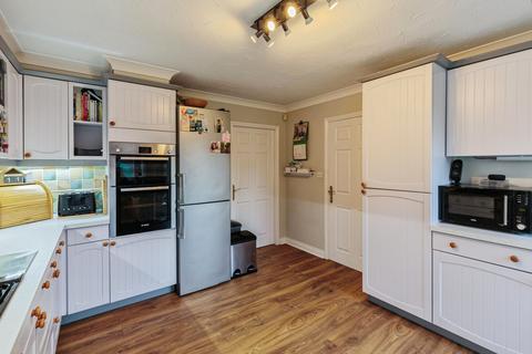 4 bedroom detached house for sale, Tennyson Avenue, Preston, PR4