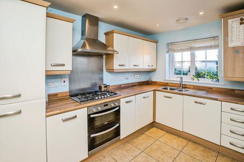 4 bedroom end of terrace house for sale, Cwrt Y Terfyn, Chester, CH4