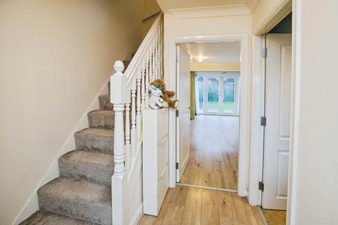 4 bedroom end of terrace house for sale, Cwrt Y Terfyn, Chester, CH4
