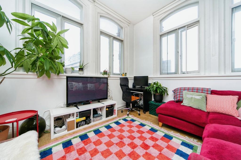 Apartment in Liverpool - View 2