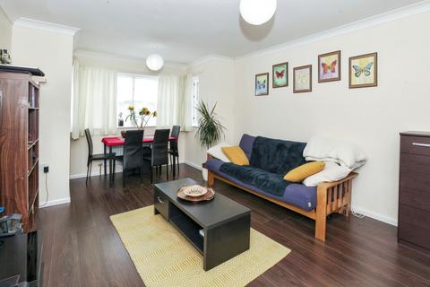 undefined, Sir Robert Mews, Slough, SL3