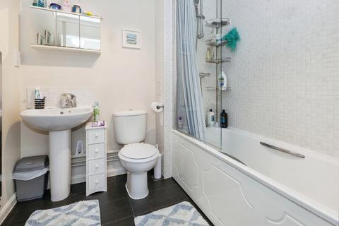 undefined, Sir Robert Mews, Slough, SL3