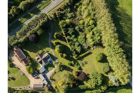 undefined, Bristol Road, Iron Acton, BS37
