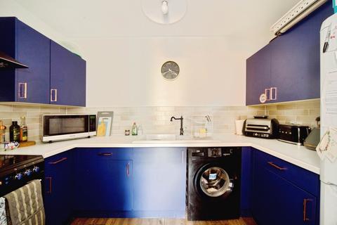 1 bedroom apartment for sale, 6 Harston Drive, Enfield, EN3