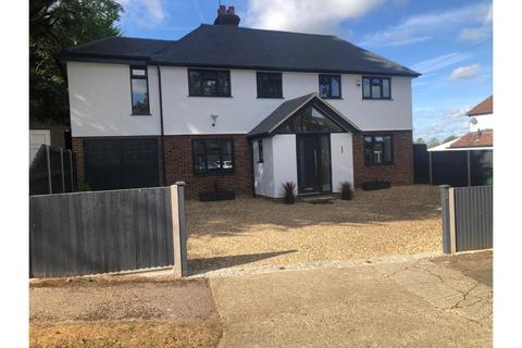 undefined, Roundwood Way, Banstead, SM7