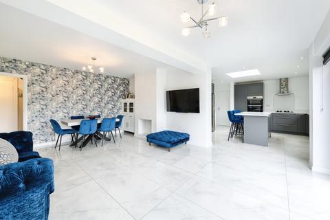 undefined, Roundwood Way, Banstead, SM7