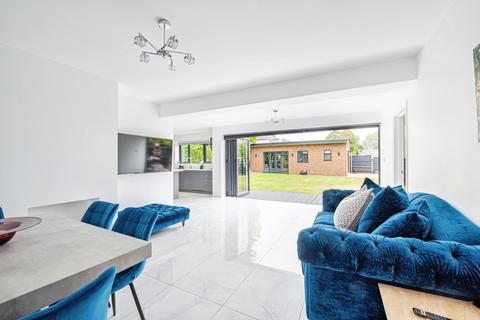 undefined, Roundwood Way, Banstead, SM7