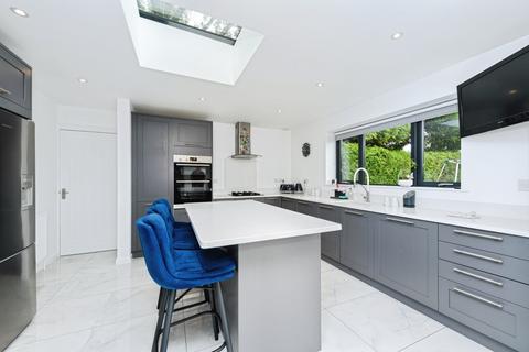 undefined, Roundwood Way, Banstead, SM7