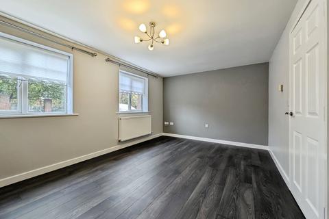 2 bedroom flat for sale, Sanderson Villas, Gateshead, NE8