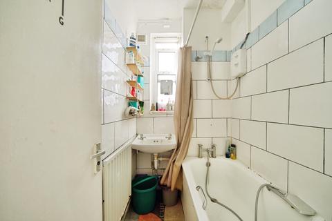 2 bedroom flat for sale, Old Bethnal Green Road, London, E2