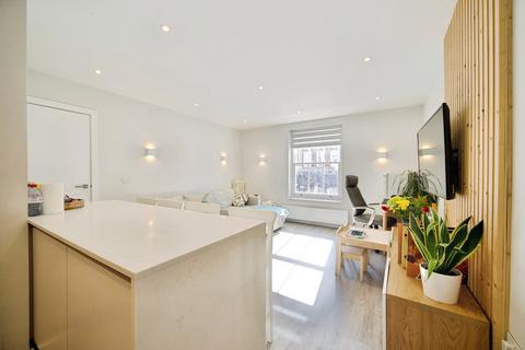 2 bedroom flat for sale, High Street, Barnet, EN5