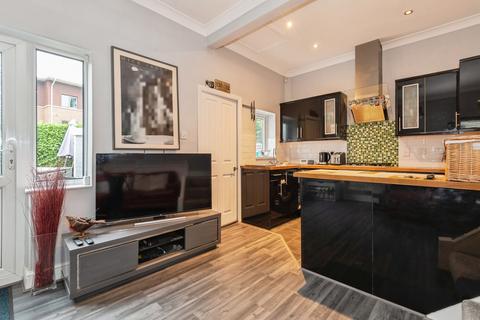 1 bedroom flat for sale, 33 Camden Road, Sutton, SM1