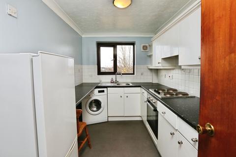 2 bedroom flat for sale, 9 Whitworth Road, Southampton, SO18