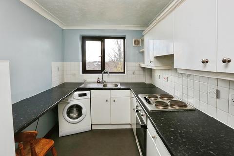 2 bedroom flat for sale, 9 Whitworth Road, Southampton, SO18