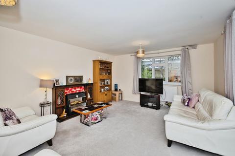 2 bedroom detached bungalow for sale, Harbourne Close, Burnham-on-Sea, TA8
