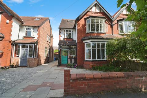 5 bedroom semi-detached house for sale, Westmorland Road, Manchester, M41