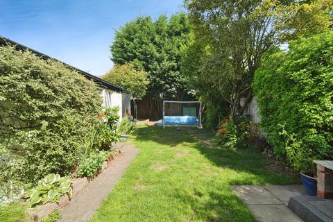 5 bedroom semi-detached house for sale, Westmorland Road, Manchester, M41