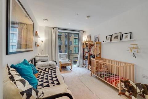 2 bedroom apartment for sale, 4 Cunningham Avenue, London, E16