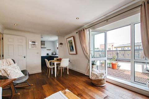2 bedroom flat for sale, 5 Candle Street, London, E1