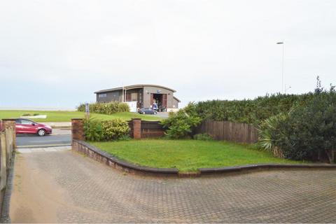 4 bedroom semi-detached house for sale, North Parade, Wirral, CH47