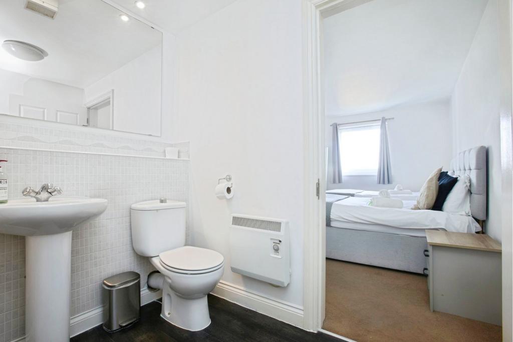 Master En-suite
