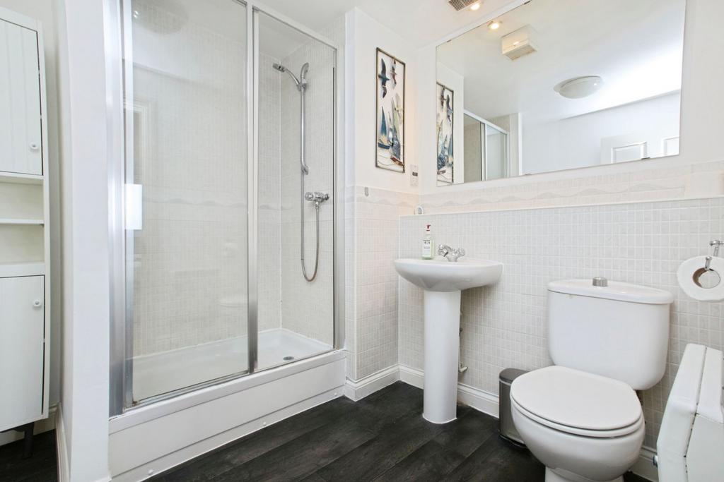 Master En-suite