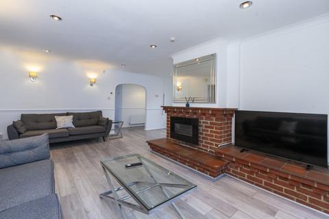 undefined, Queens Road, Datchet, SL3